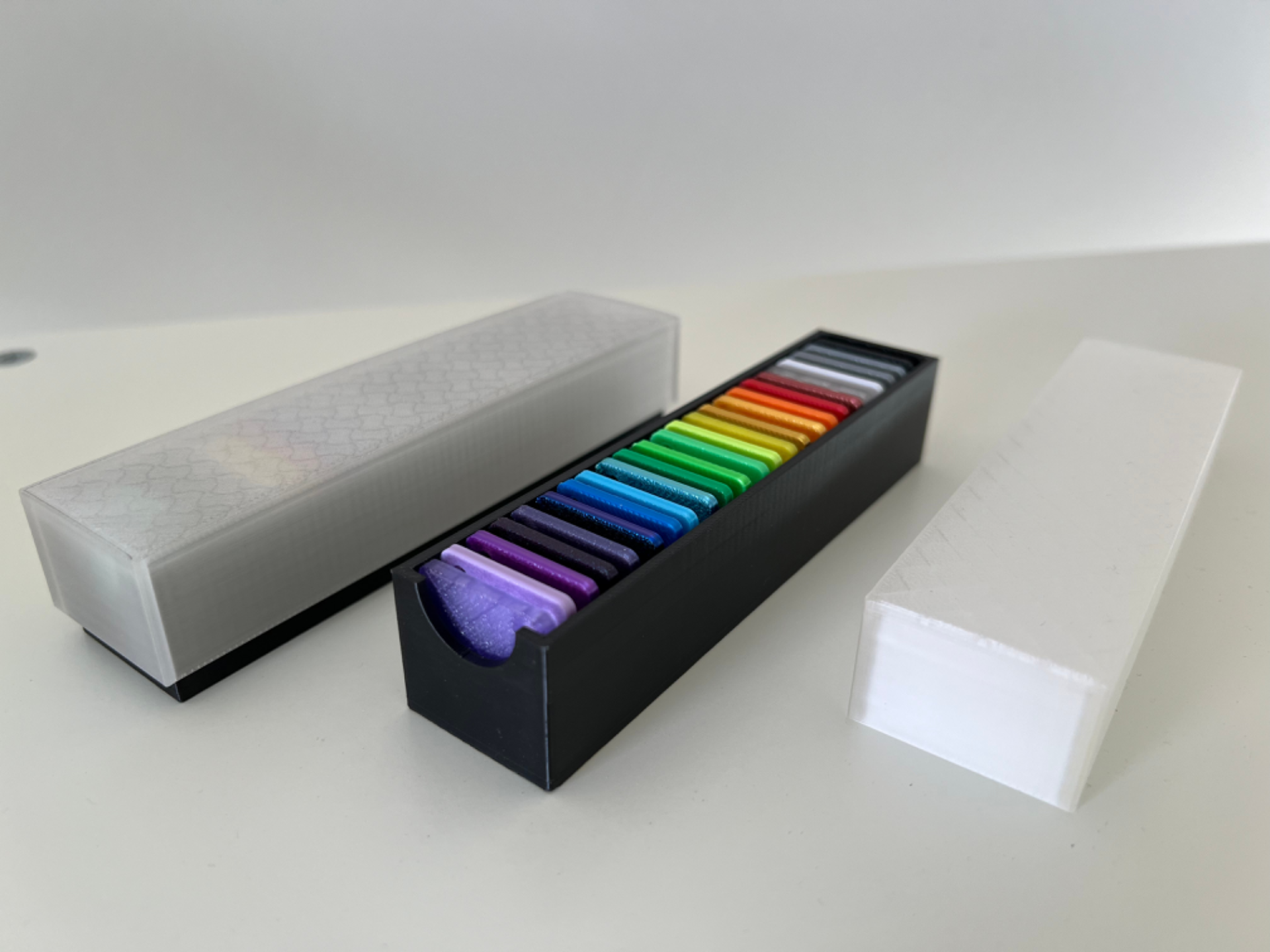 Filament sample box with lid for 10 or 25 samples