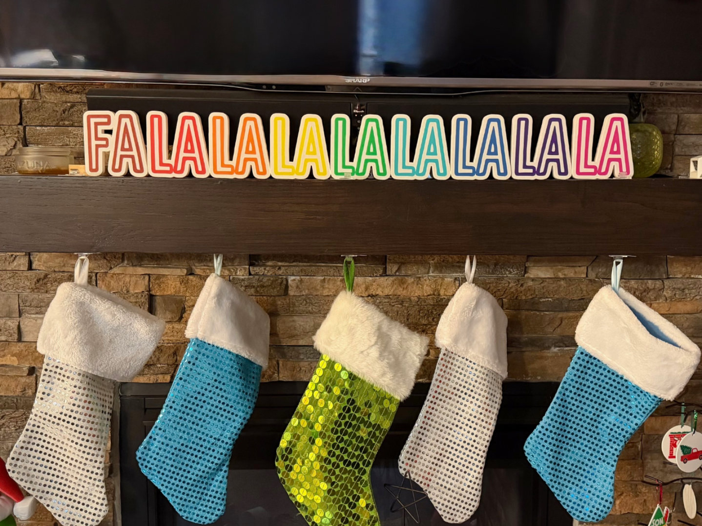FA LA LA LA LA.... stand up signs