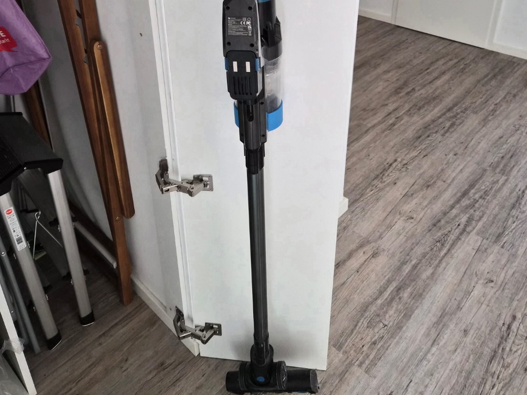 Staubsaugerhalterung fuer Prosenic P11 smart