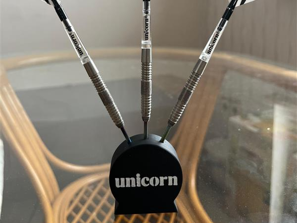 Darthalter mit Unicorn Logo