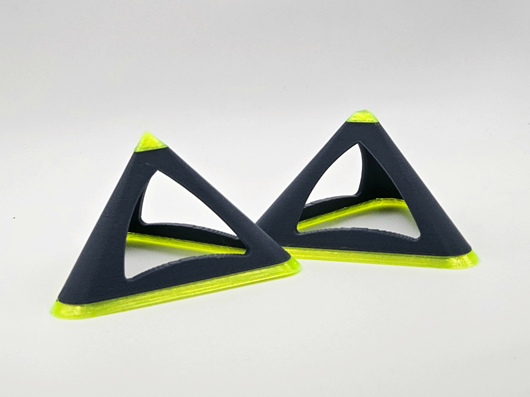 Stackable Multimaterial TPU Paint Pyramids