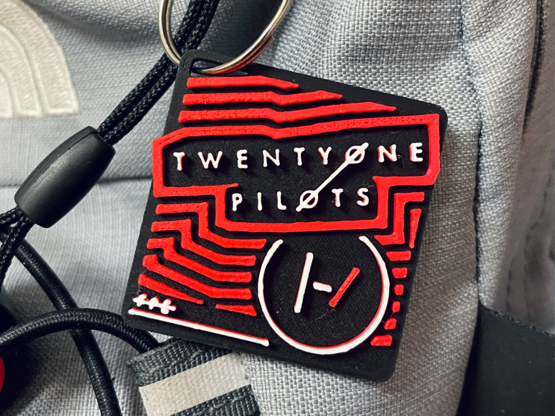 twenty one pilots keychain blurryface