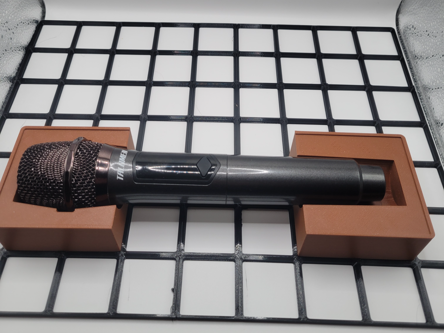 Customizable Gridfinity Microphone/Acc. Holder