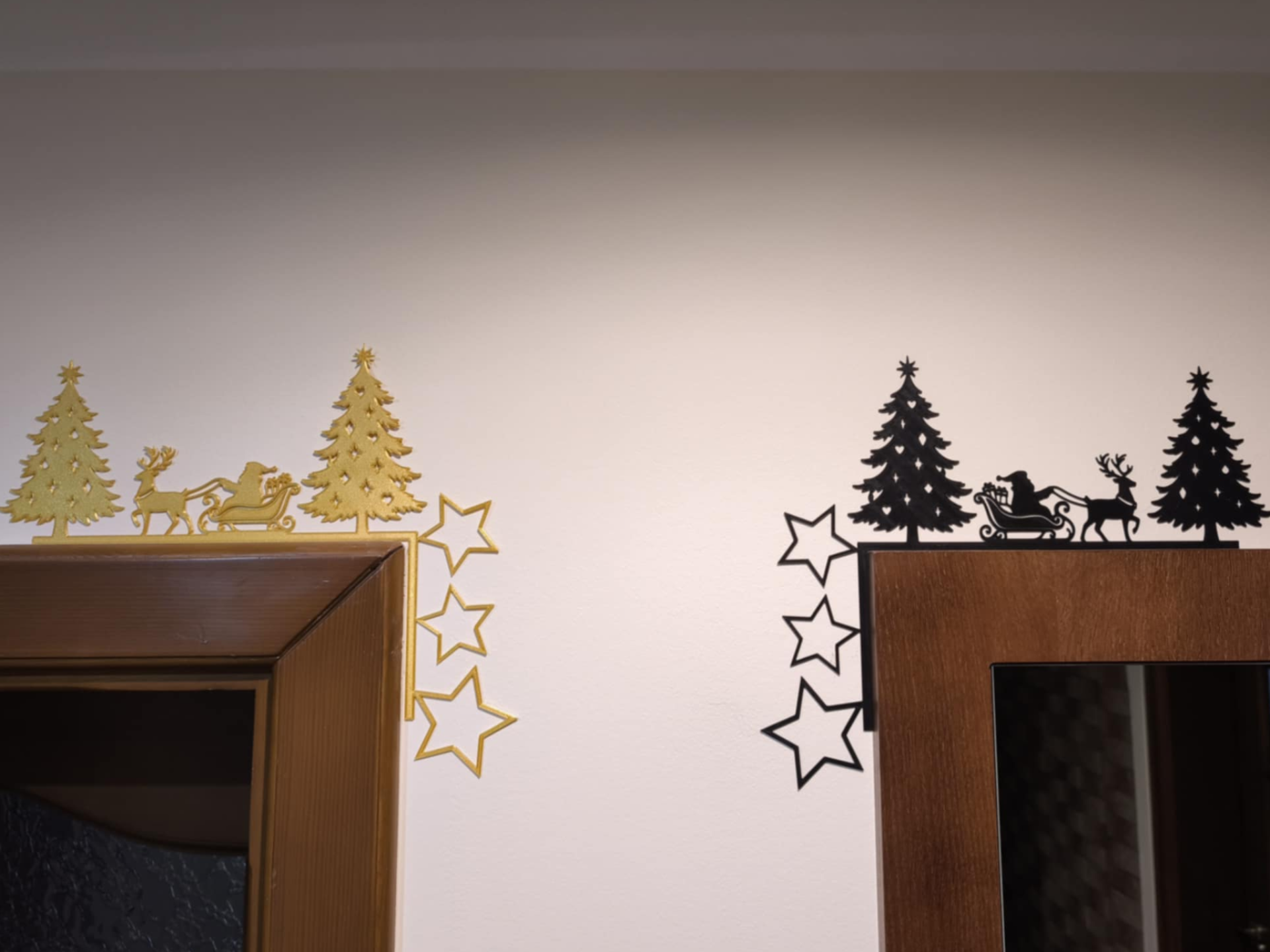 Christmas door frame decoration