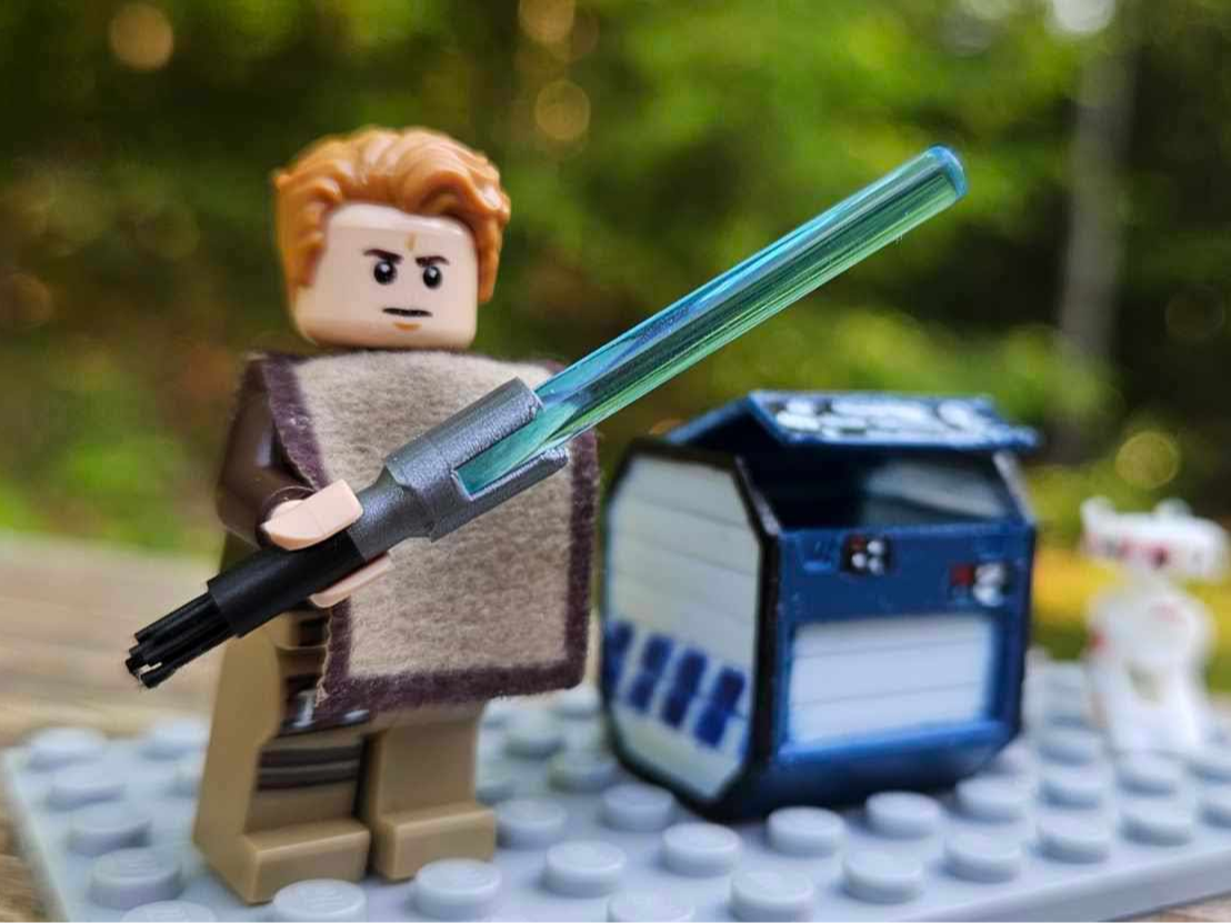 Cal Kestis Lightsaber for Minifig