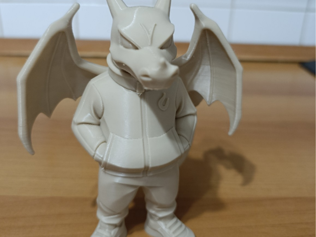 Charizard Streetwear Figure – Urban Style