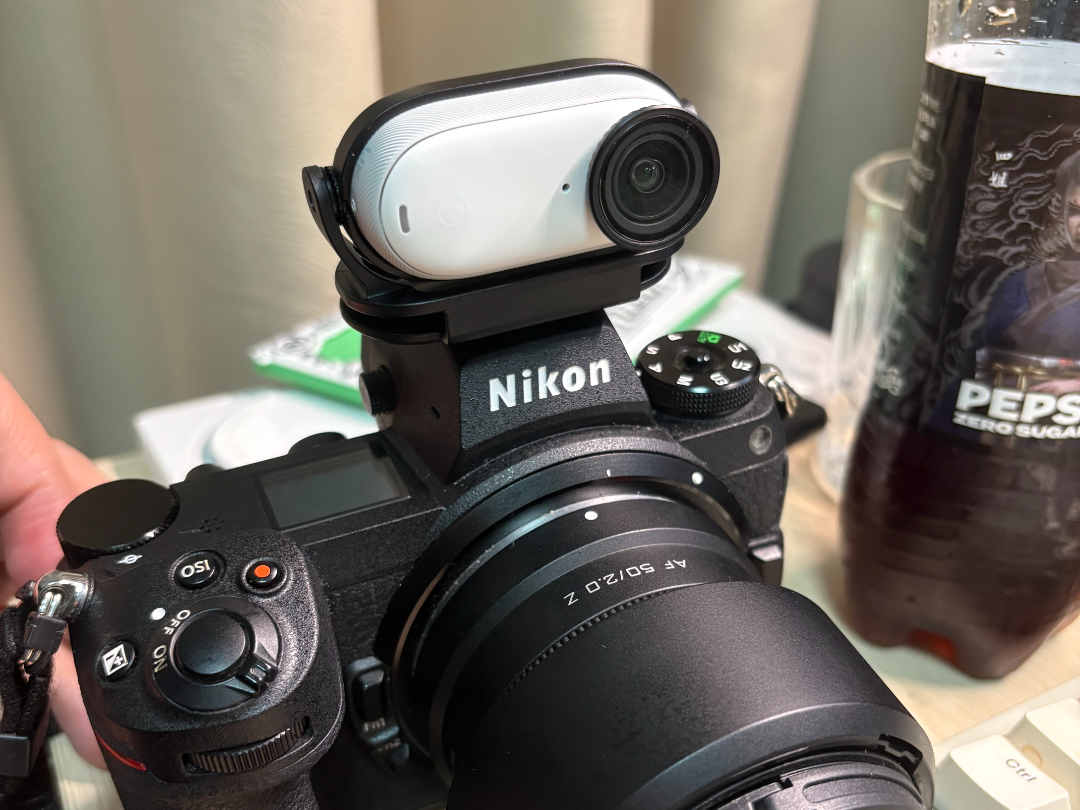 insta360go3(S)热靴连接