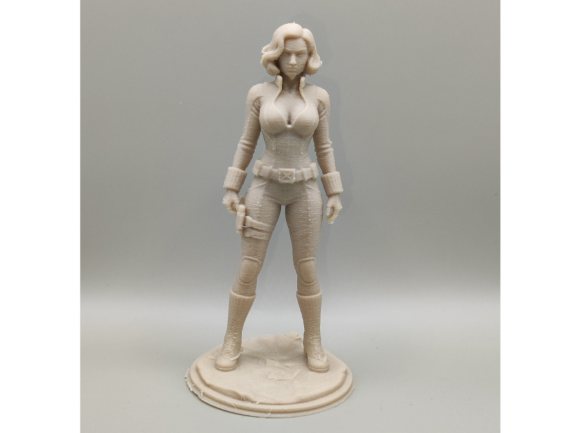 Action Girl Black Widow Style figurine