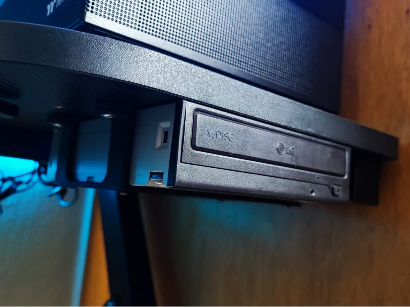 5.25" optical drive underdesk mount