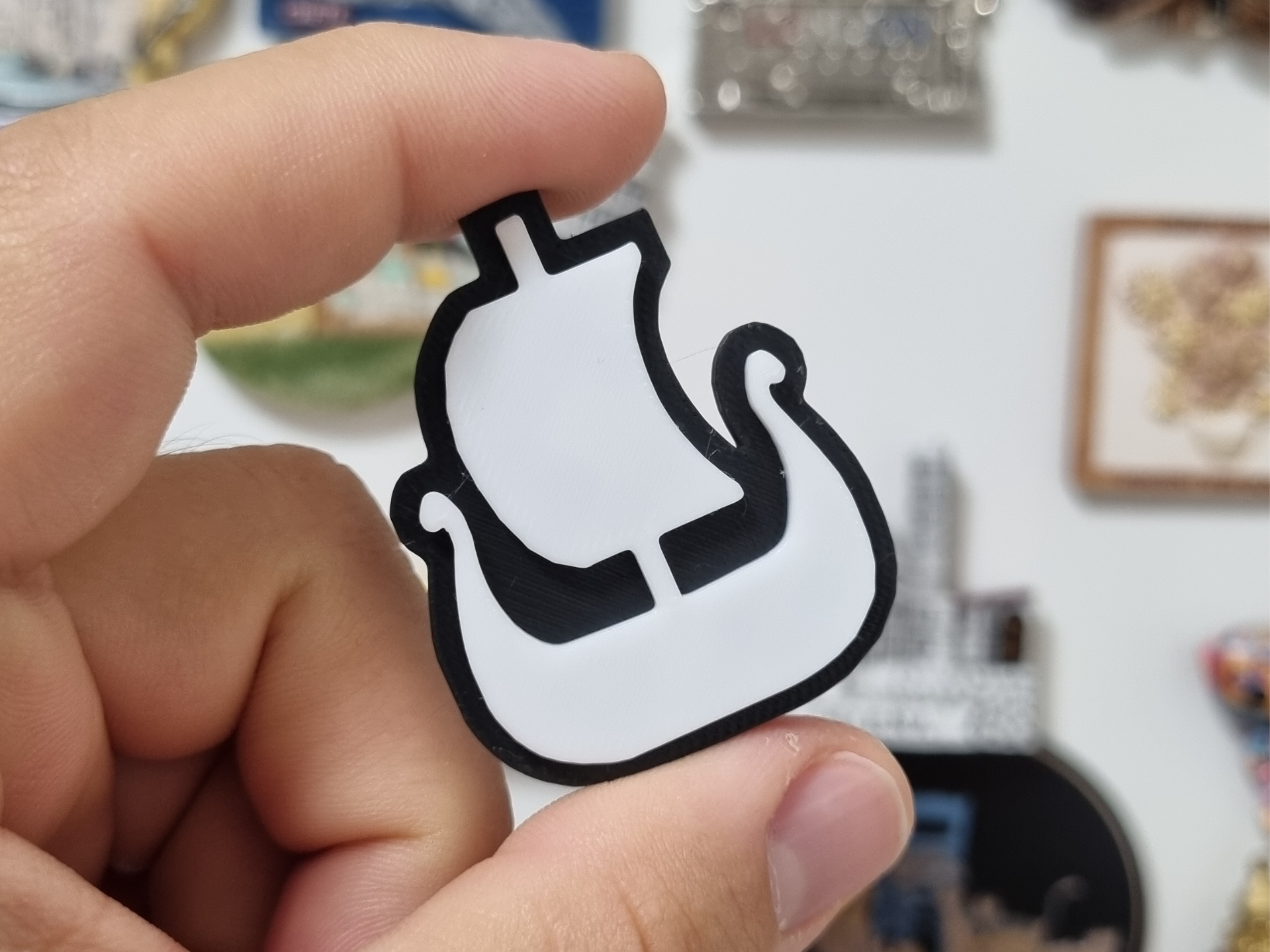 Skyrim inspired magnet - Port