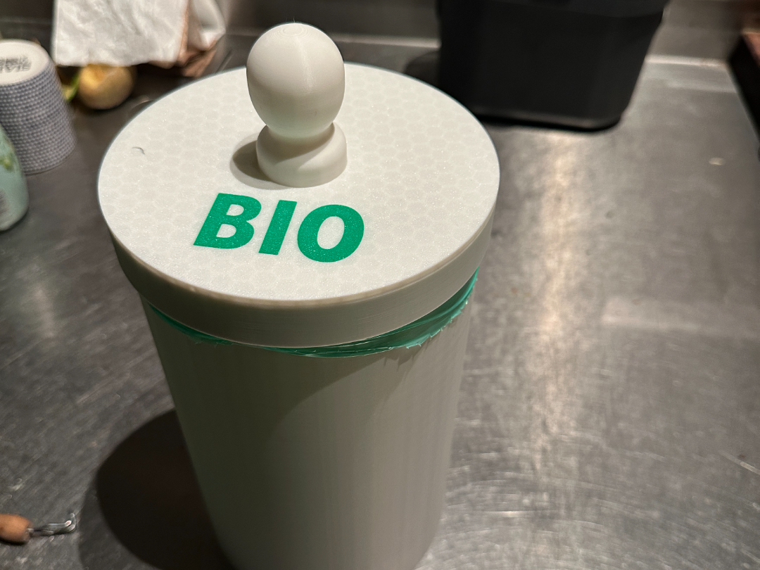 Waste Bin / Container fitting for DogPoopBags