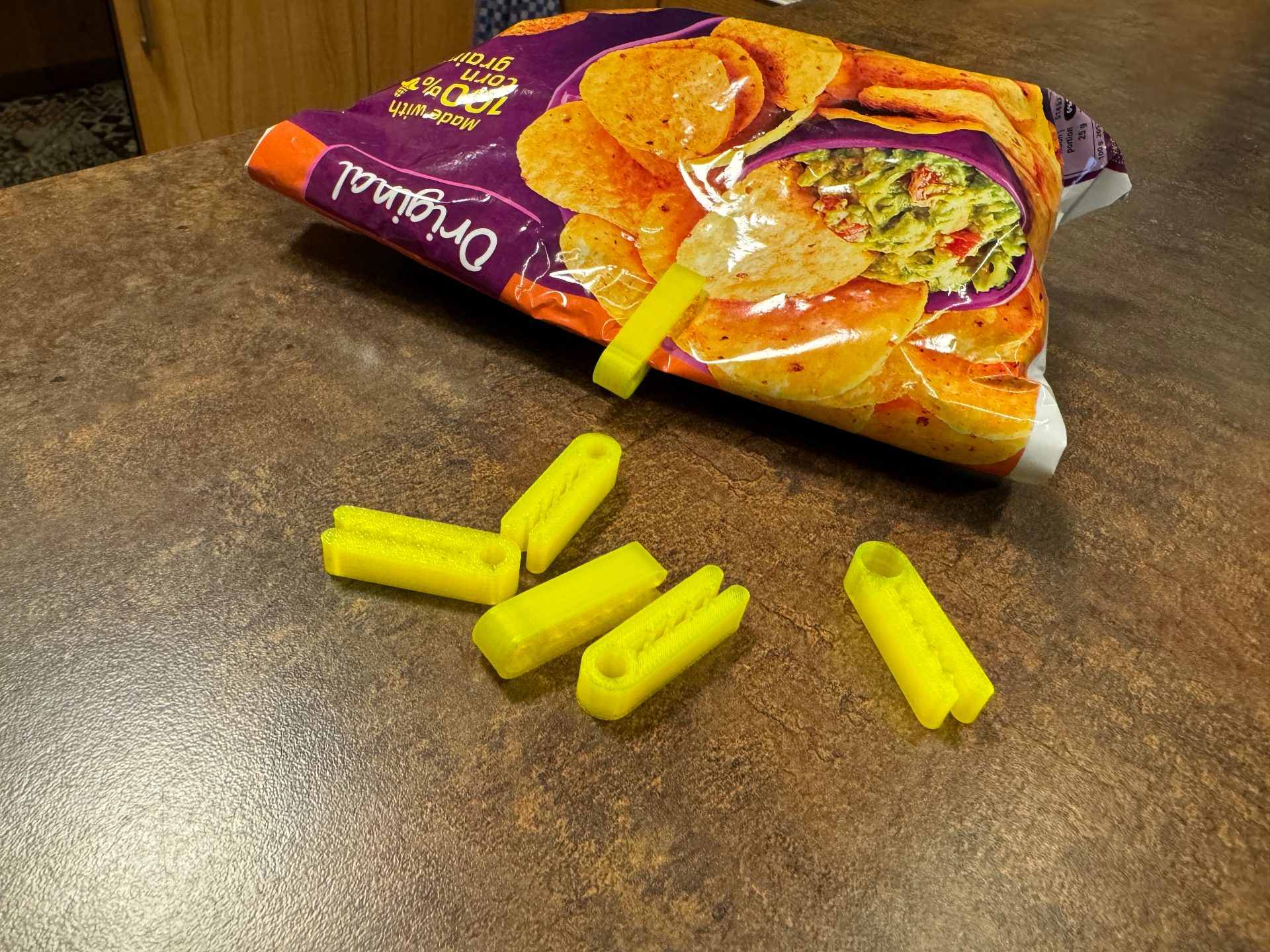 Closing bag small clips