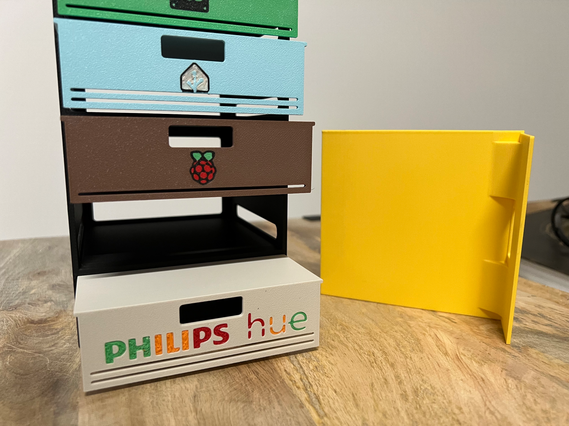 Raspberry Pi - Rack without screws and support