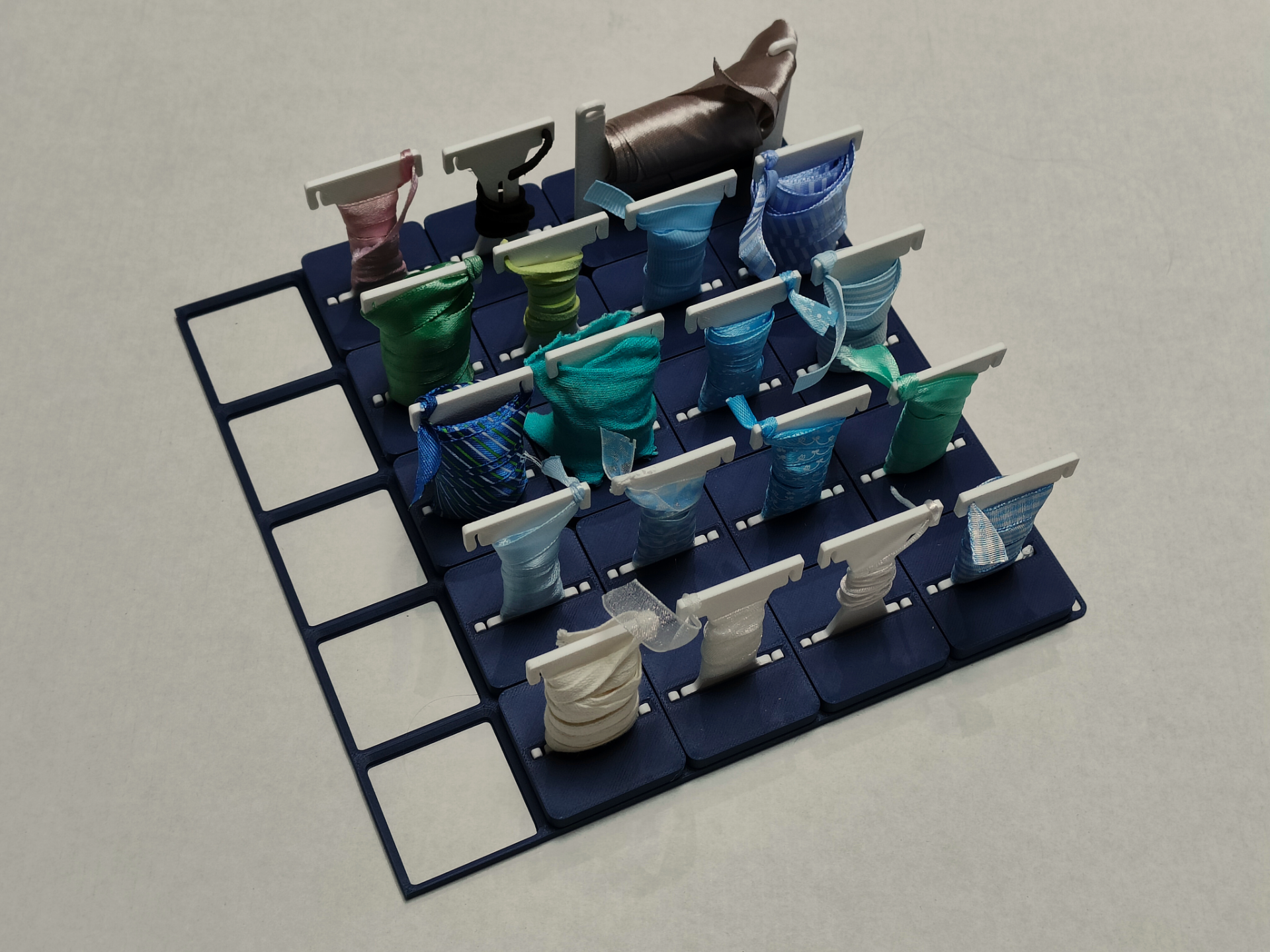 Sewing / embroidery bobbins for Gridfinity