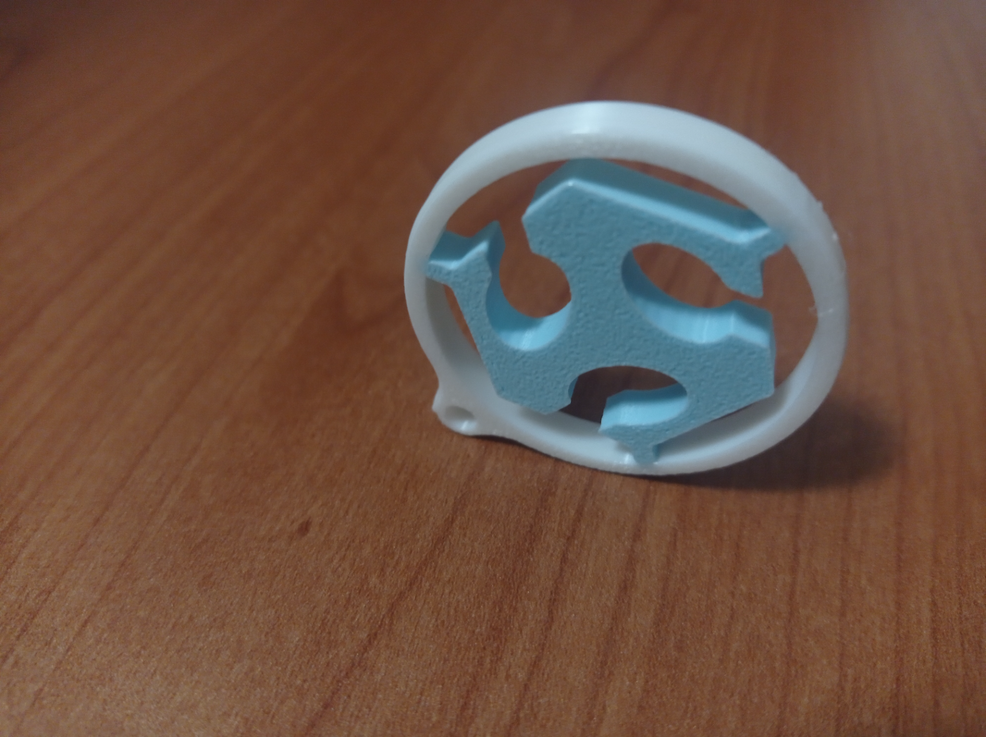 Fablab bicolor keychain