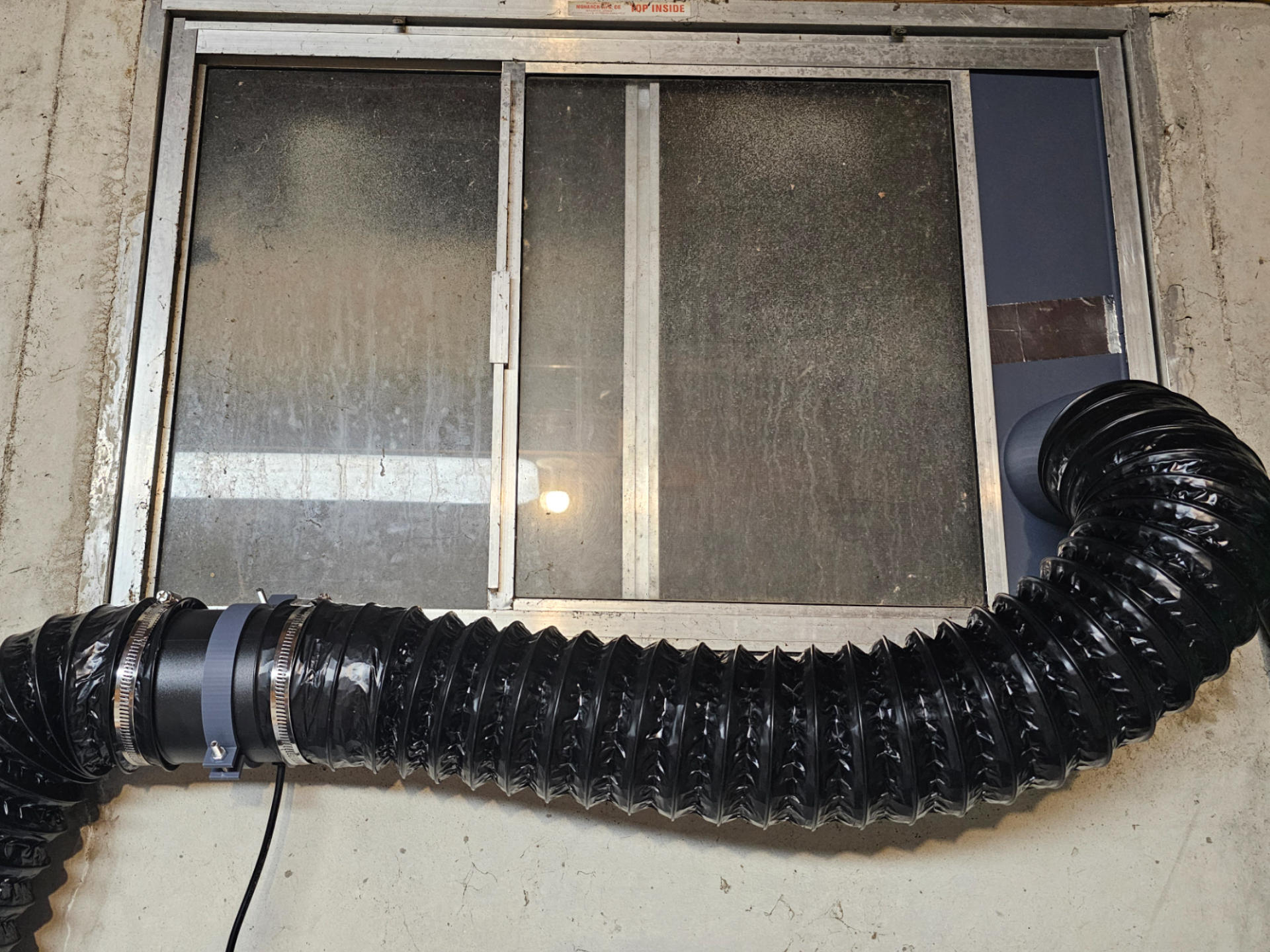 Window vent for 4in hose