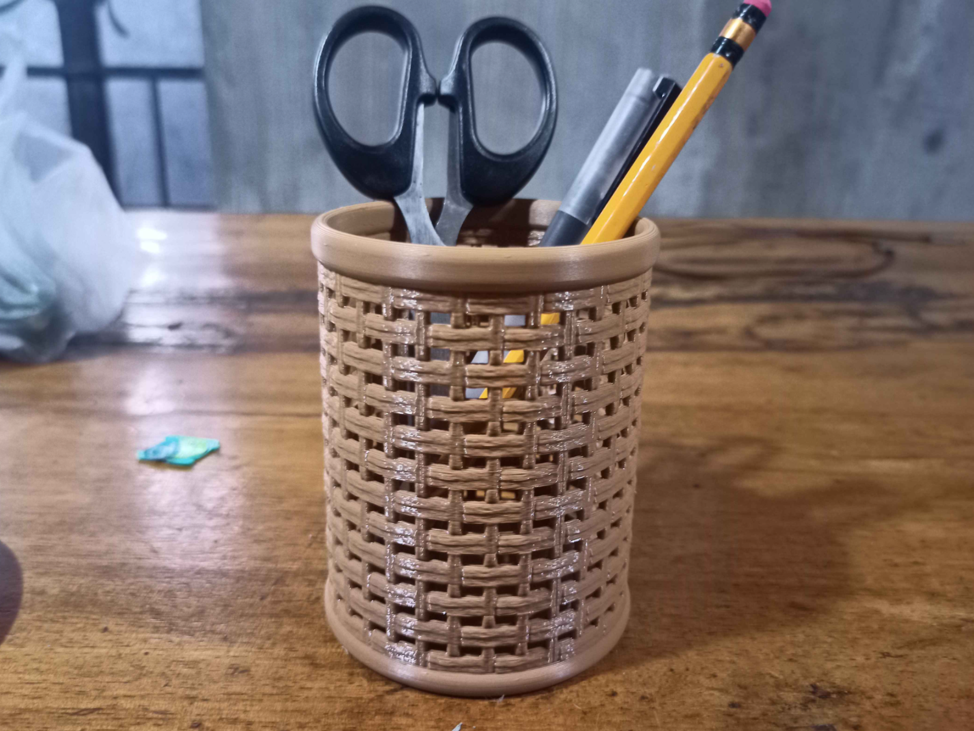 Woven Design Pen Holder
