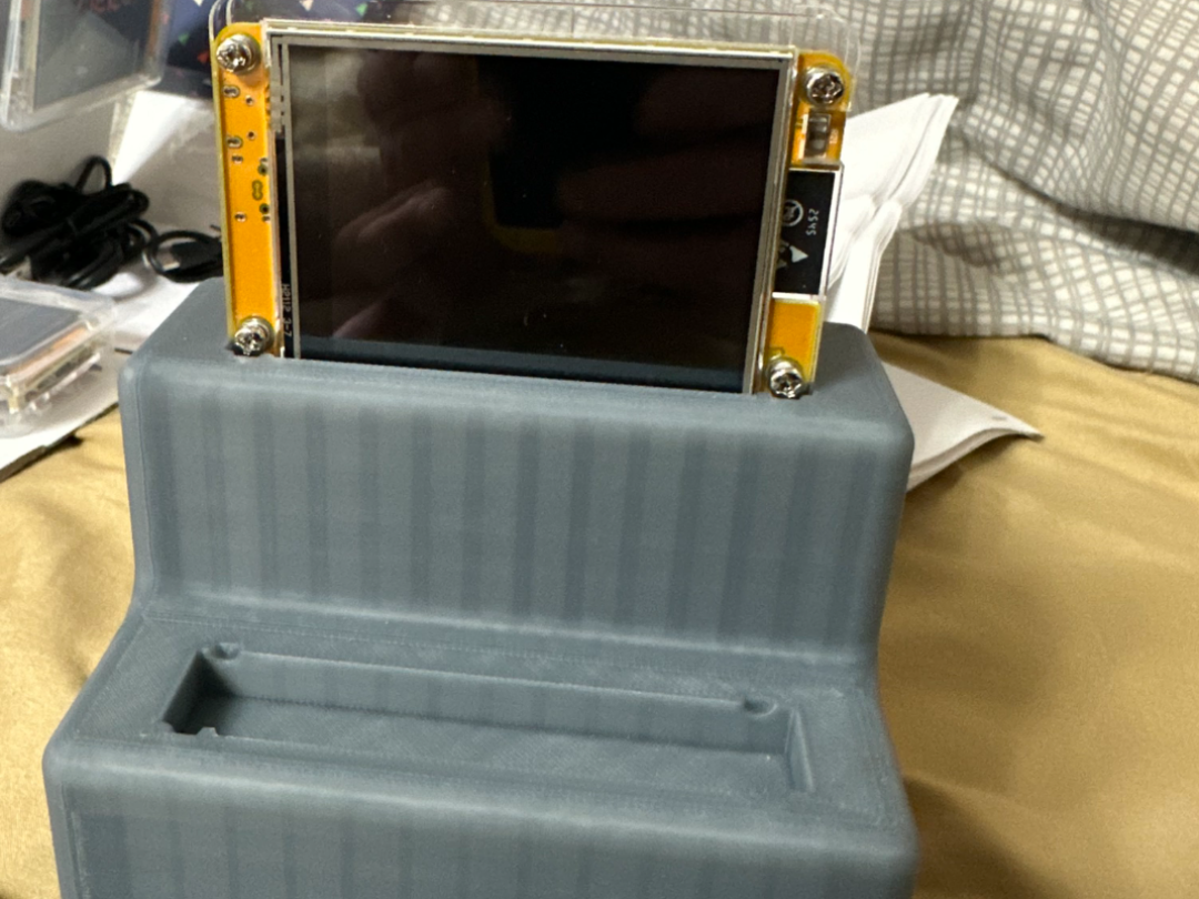 4-slot stand for Bitcoin NerdMiner v2
