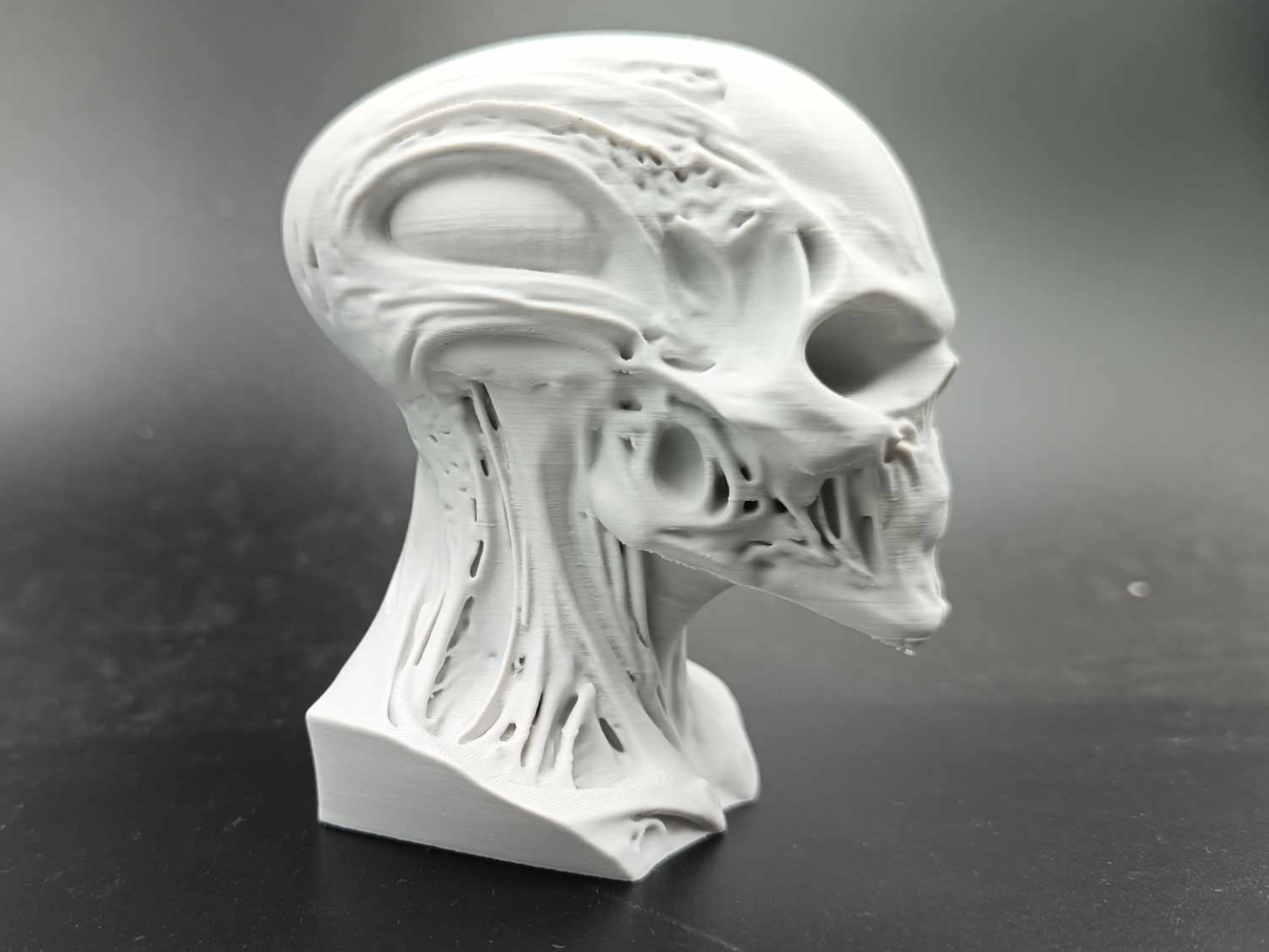 Alien Horror Biomech Bust
