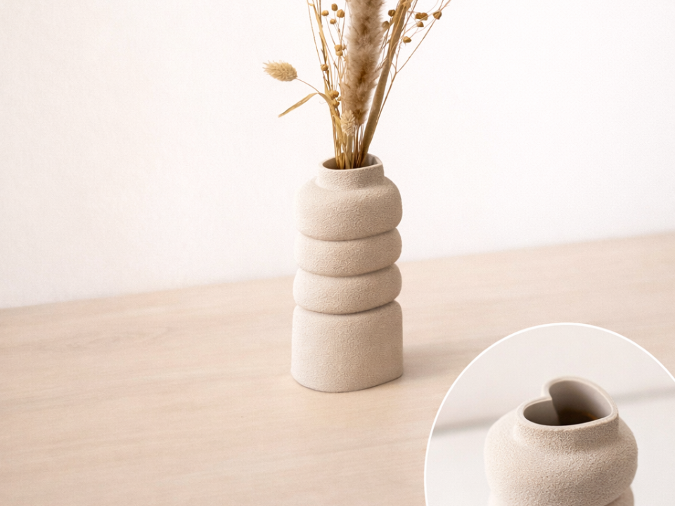 Minimalist Heart Vase