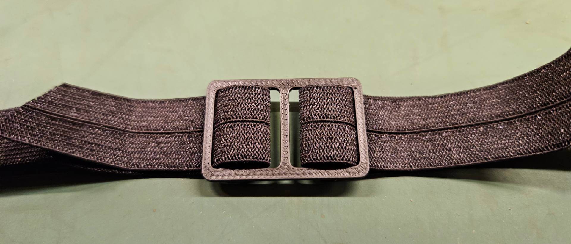 Elastic band clip