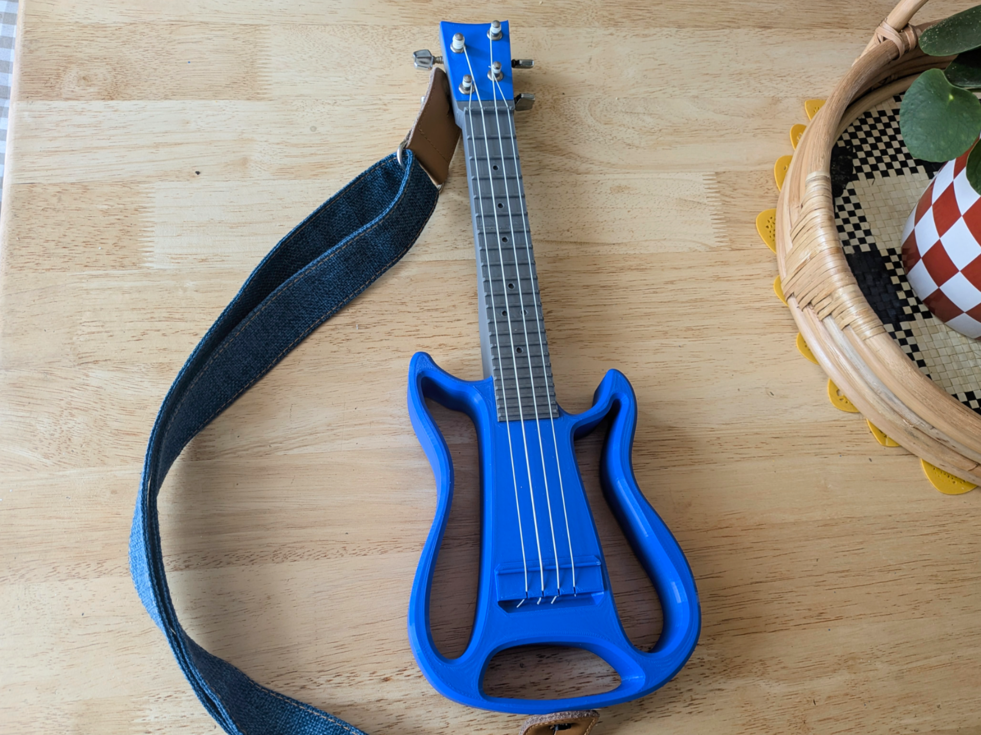 Silent practice uke