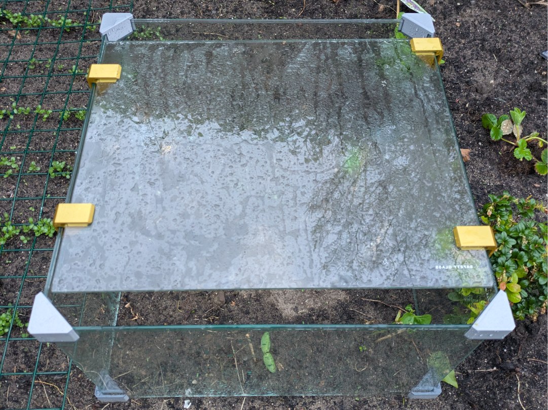 diy mini greenhouse connectors