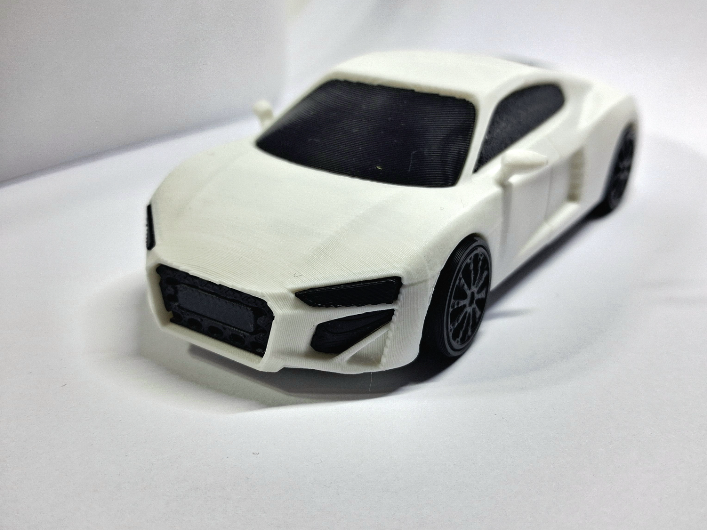 SPORT CAR COLLECTION R8 1:43 SCALE MODEL KIT