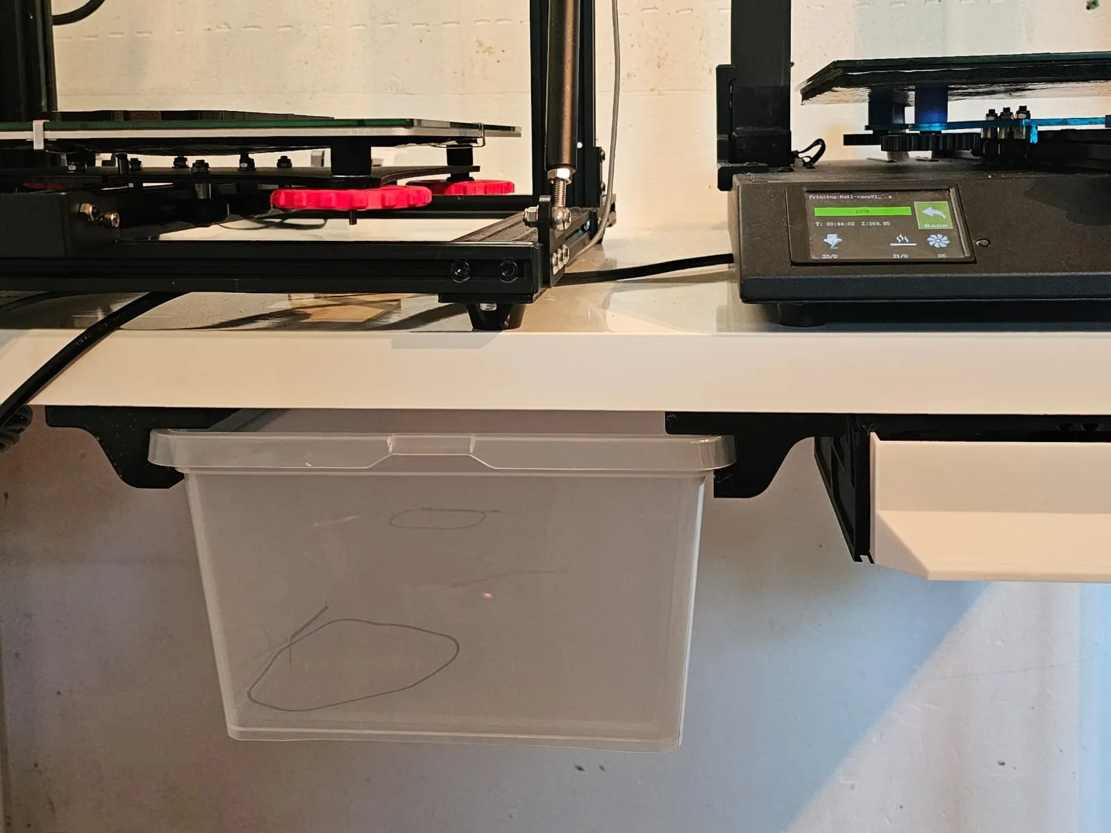 Glissière pour tiroir sous bureau