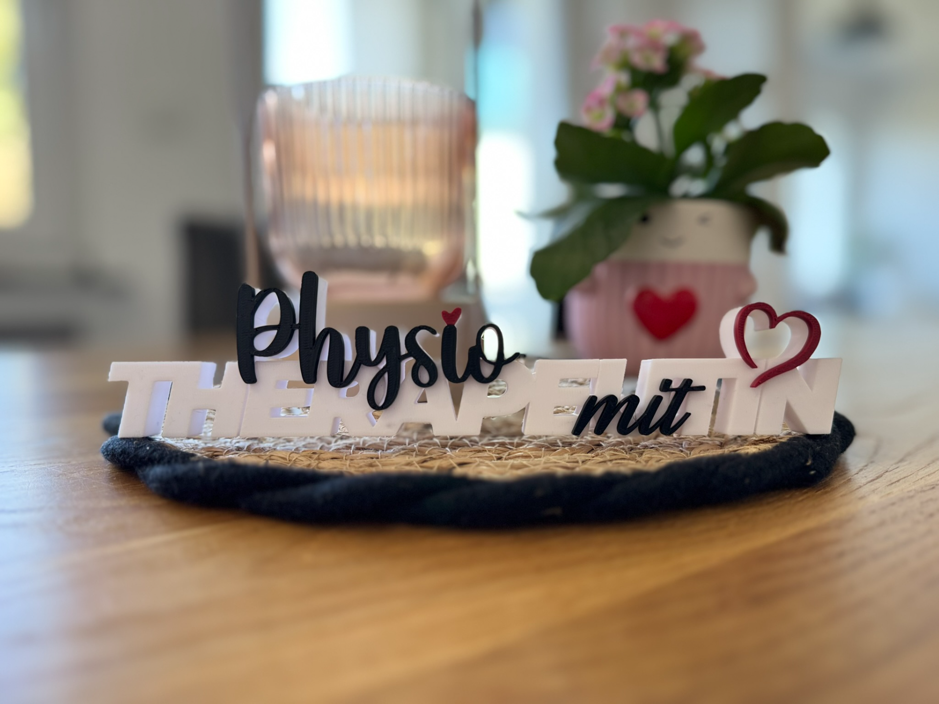 Physiotherapeut / in mit Herz je ein Model
