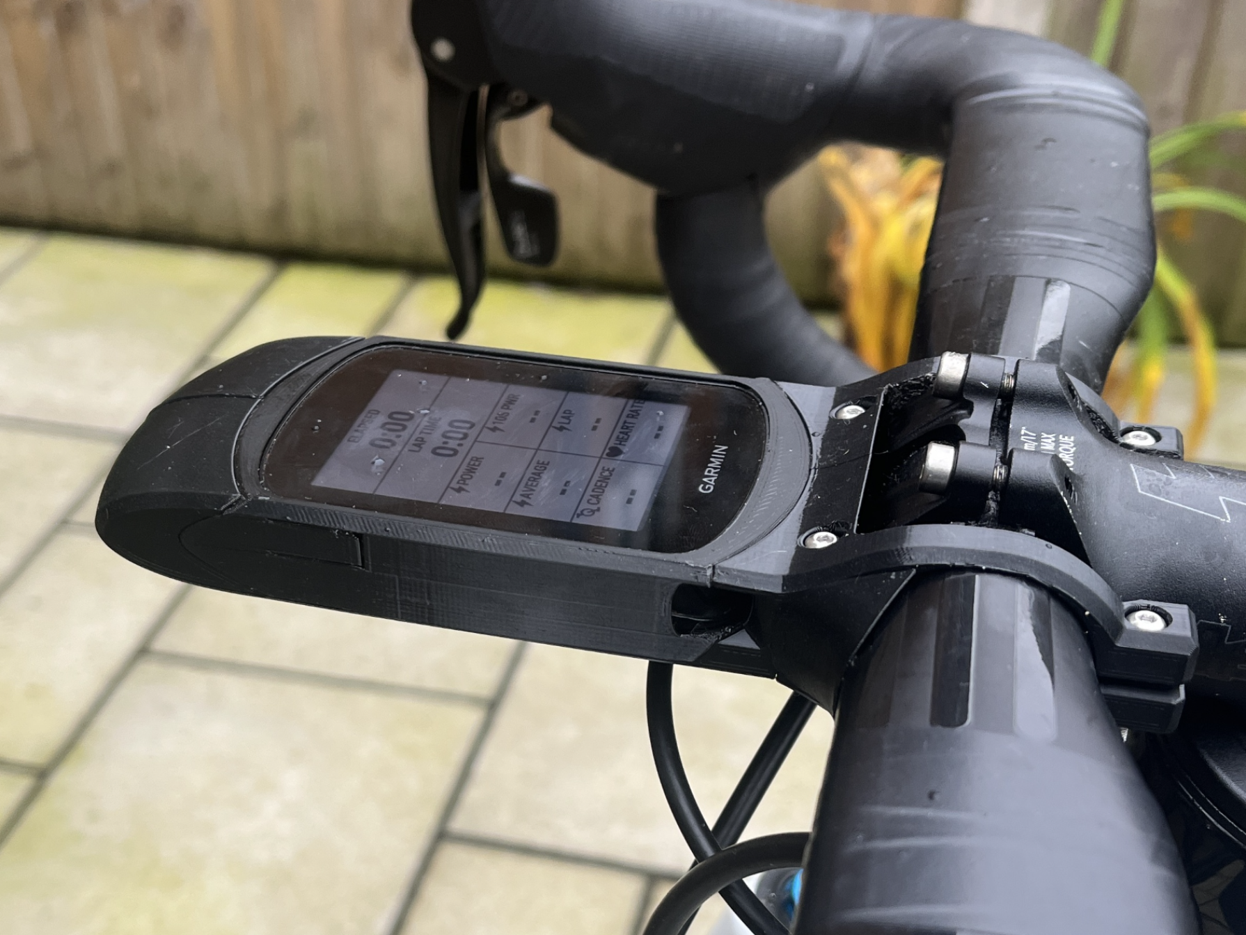 Garmin 840 aerodynamic mount - Generic version