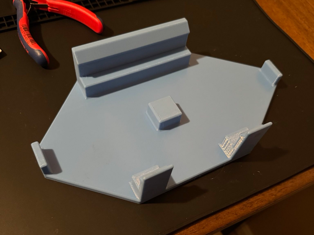 TT-02 Chassis Stand