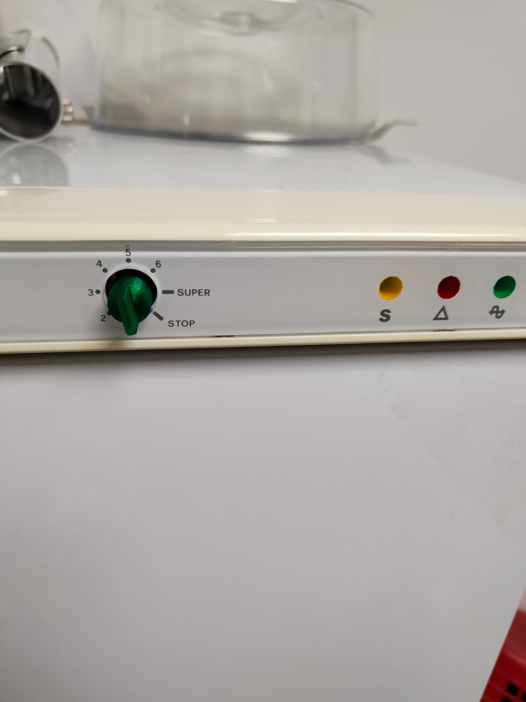 Freezer temperature knob control