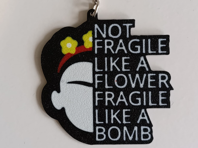 Keychain Fragile like a bomb