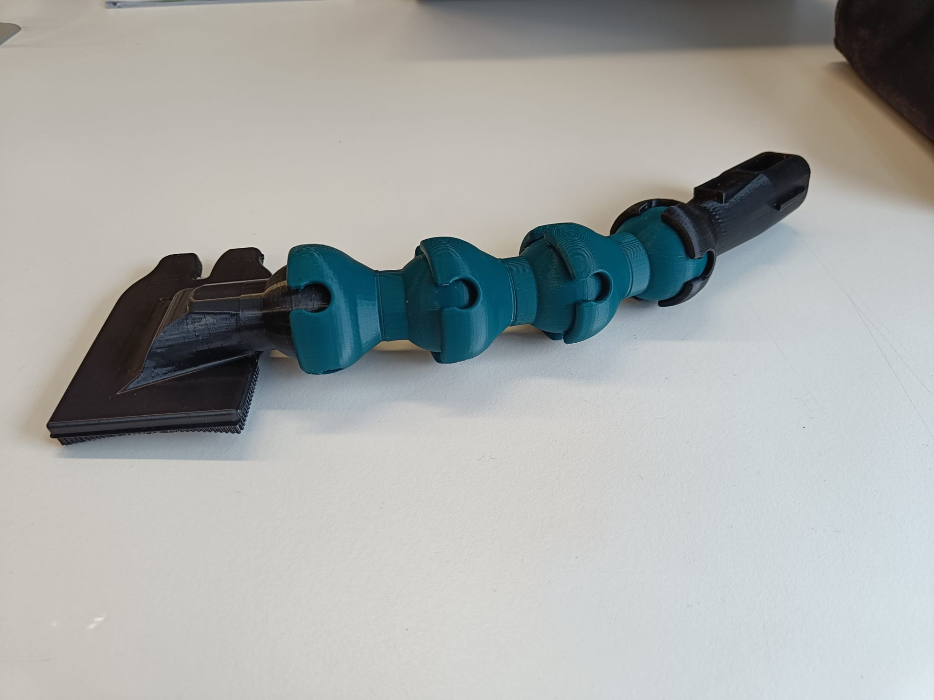 Flexible Loc Line