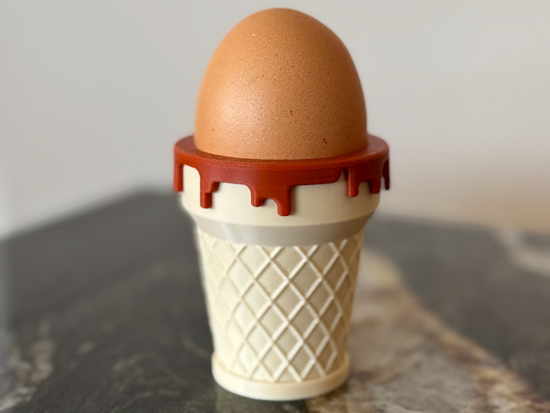 Eierbecher im Eisbecher Design