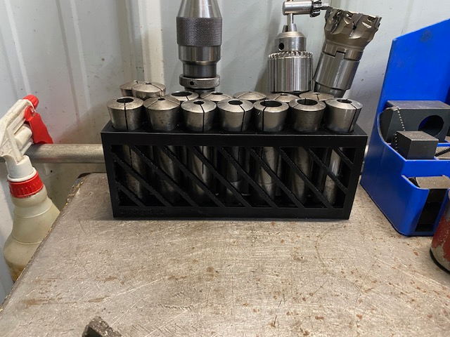 R8 collet holder