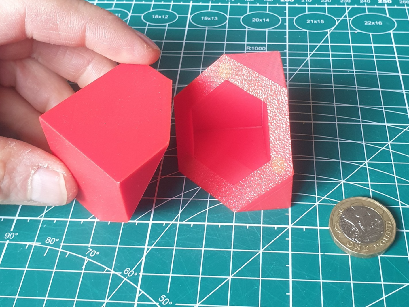 Magnet Snap-together cube with hexagonal X-section
