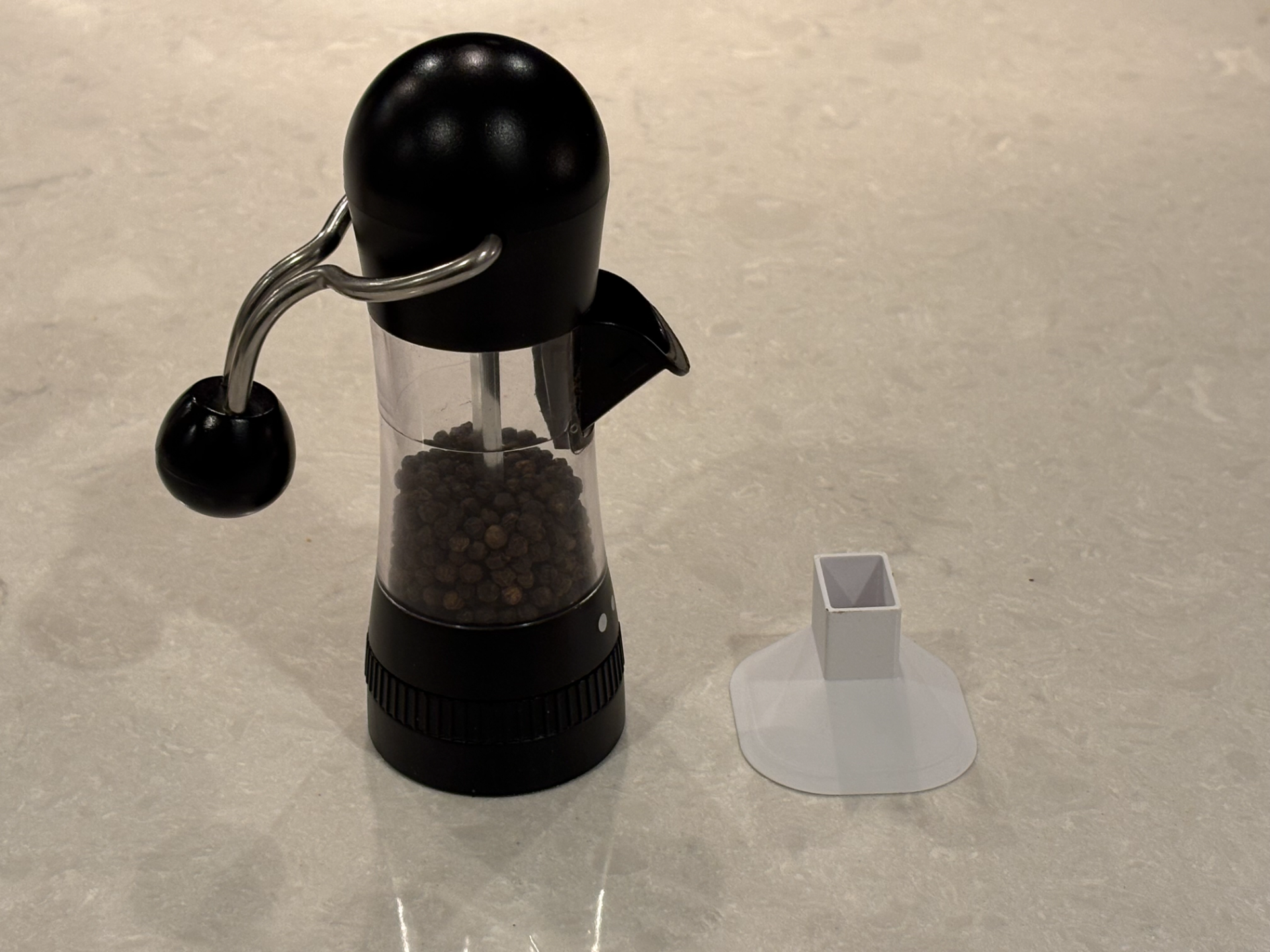 Ratchet Style Salt / Pepper Grinder Funnel