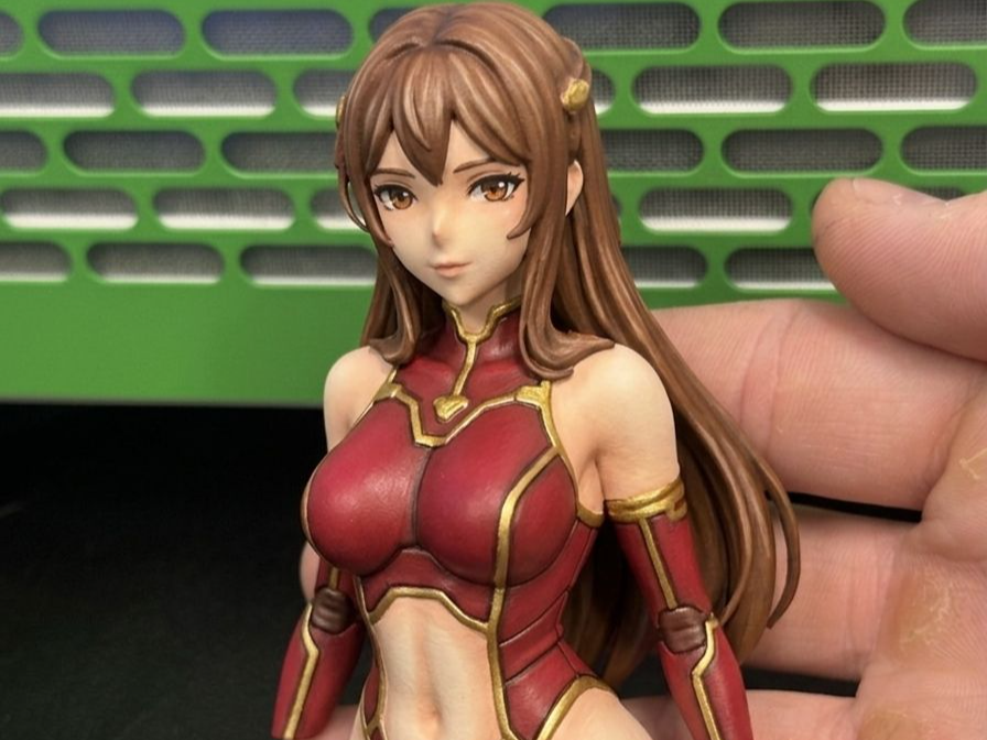 Sensual Anime SuperHeroine Girl Bust