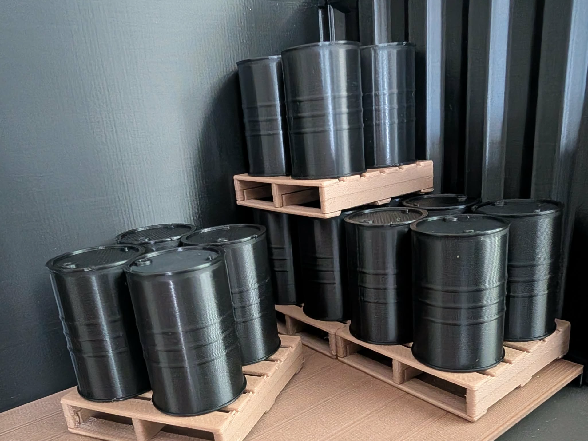pallet and 200L drums