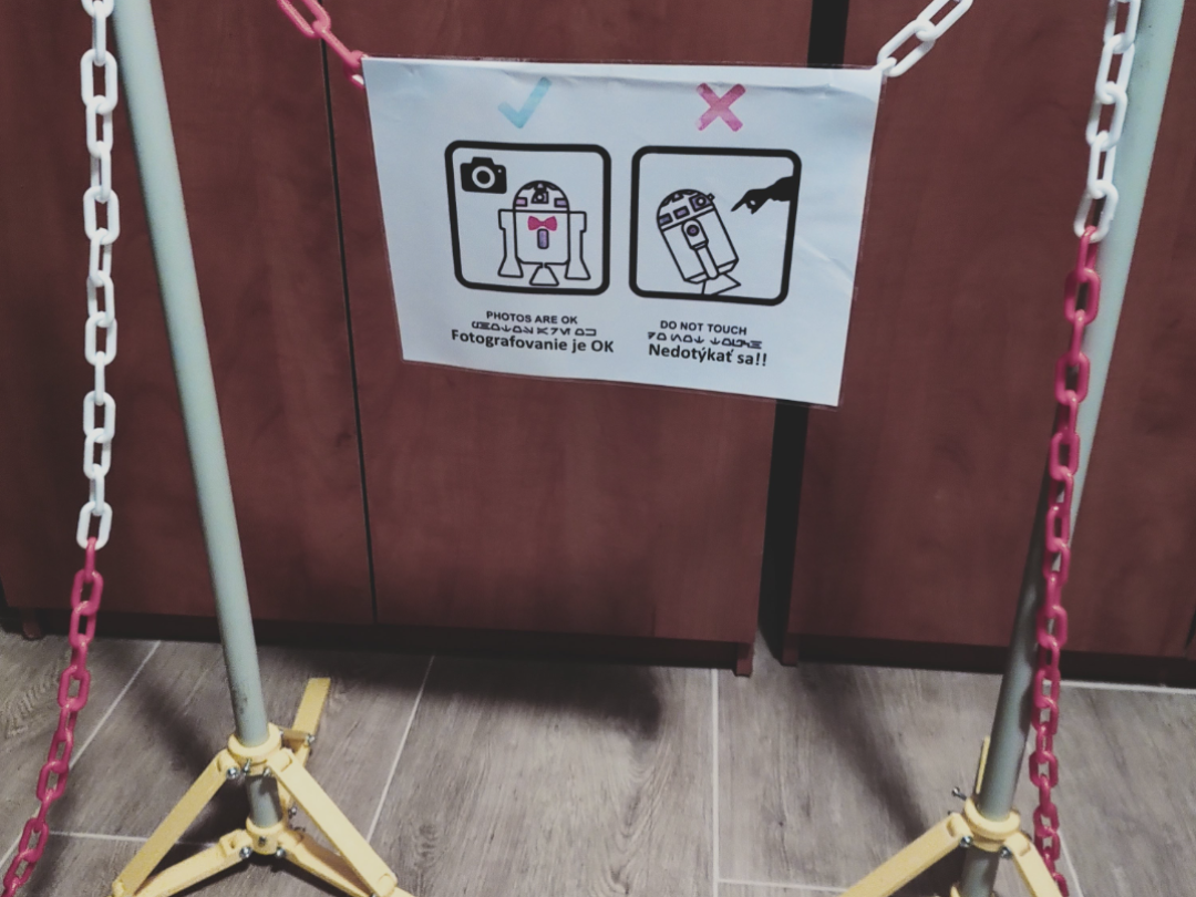 Tripod Stand (Post, Support)