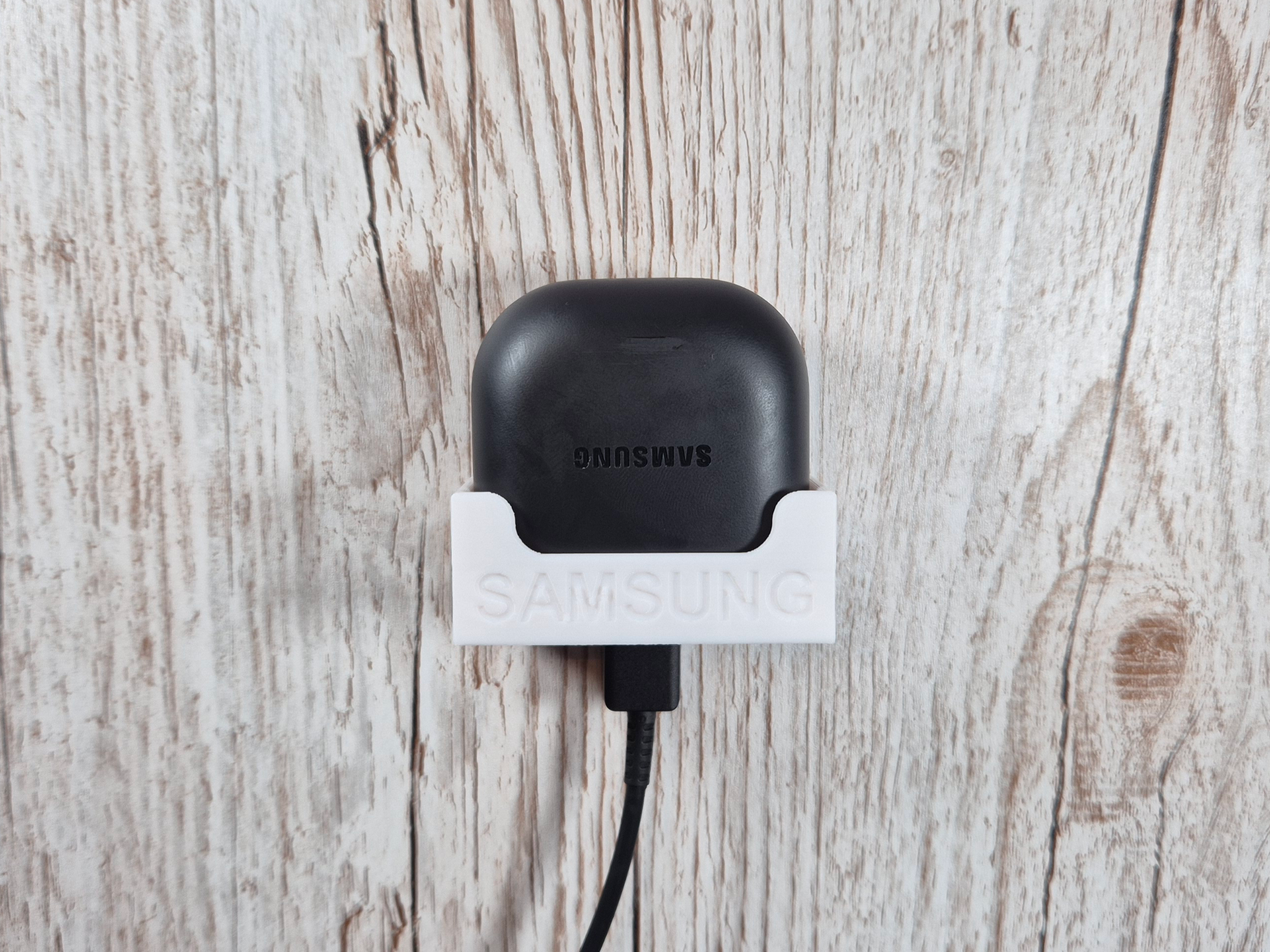 Samsung Buds2 Holder Easy Access & Charge Design