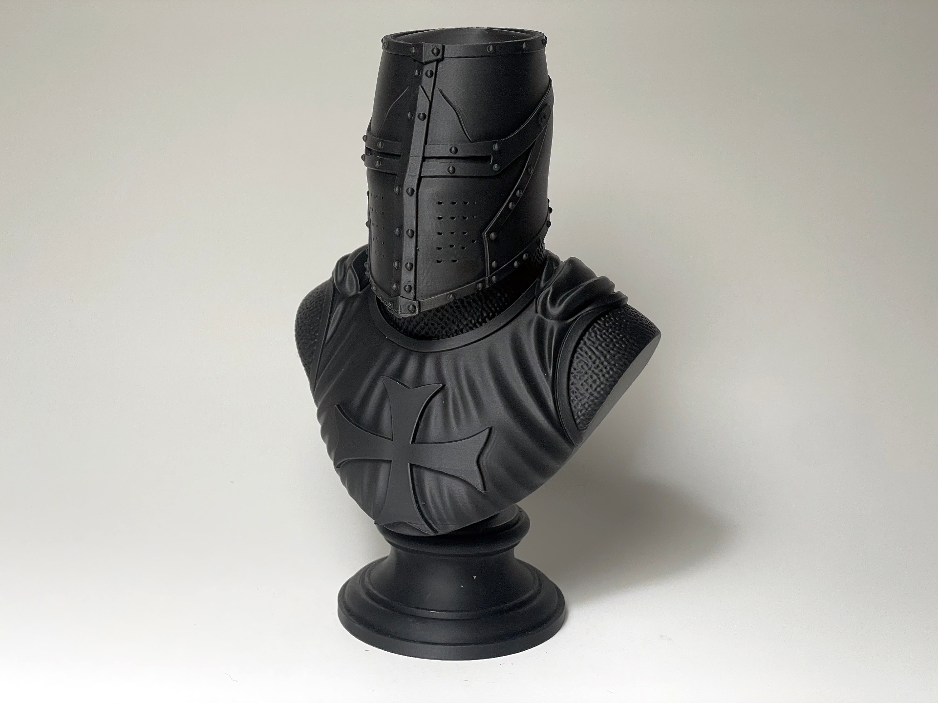 Templar Knight Bust – Medieval Armored Crusader