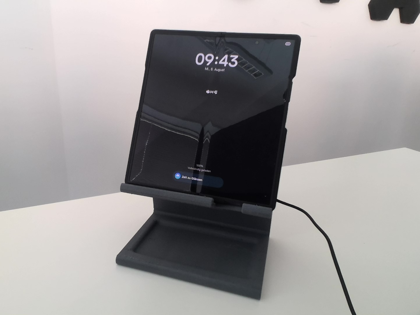 Samsung Galaxy Z Fold 7 Stand with Magsaft