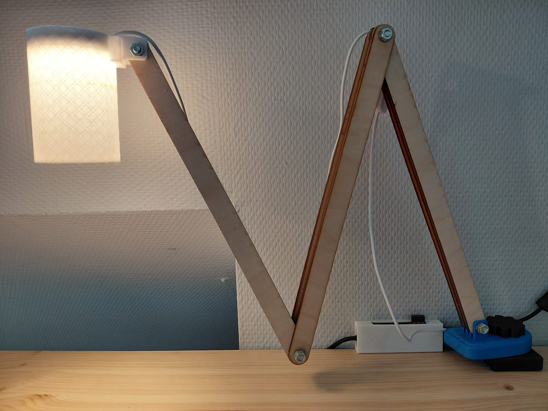 desk lamp