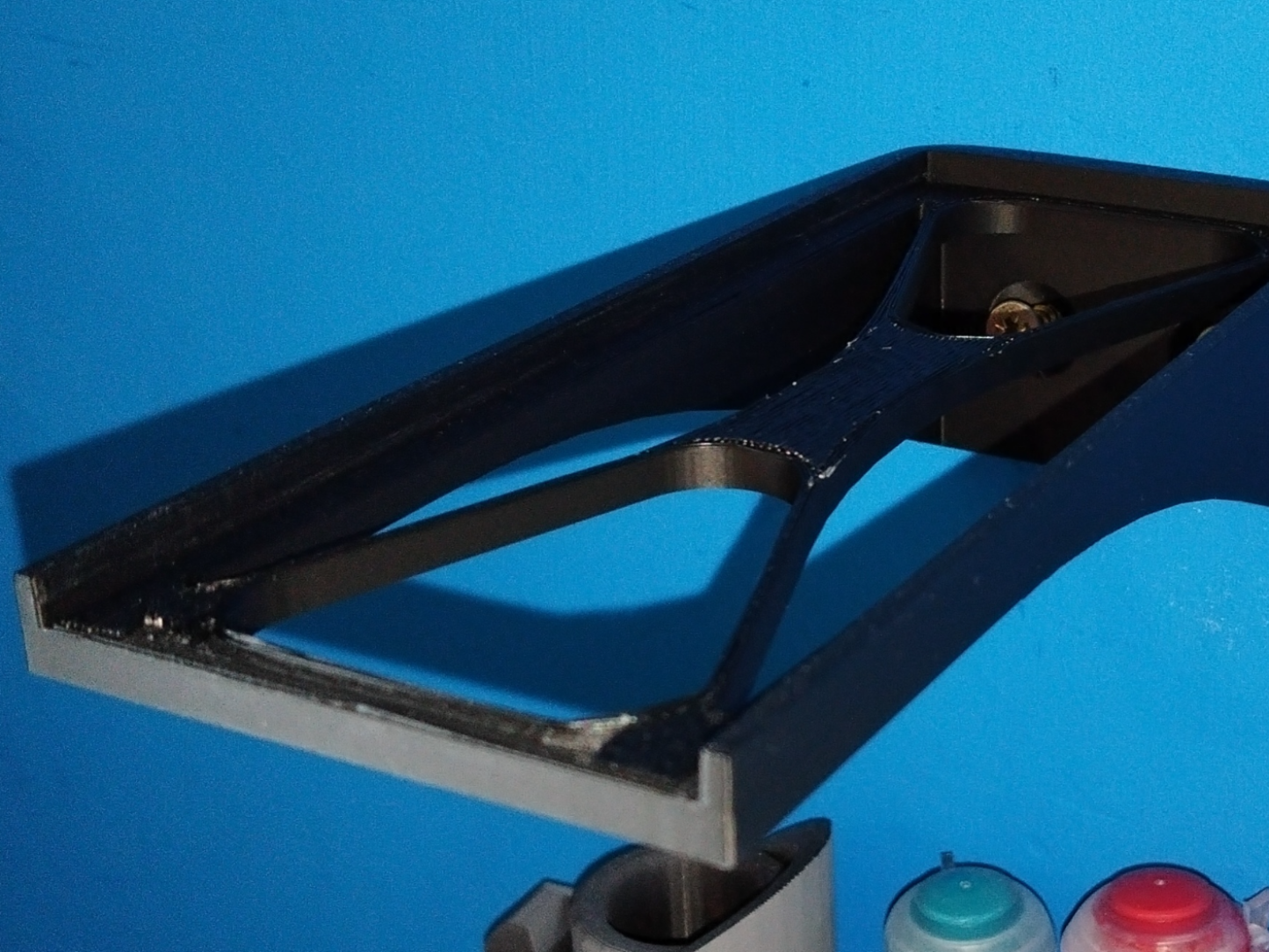 Floating shelf for modular citadel paint rack