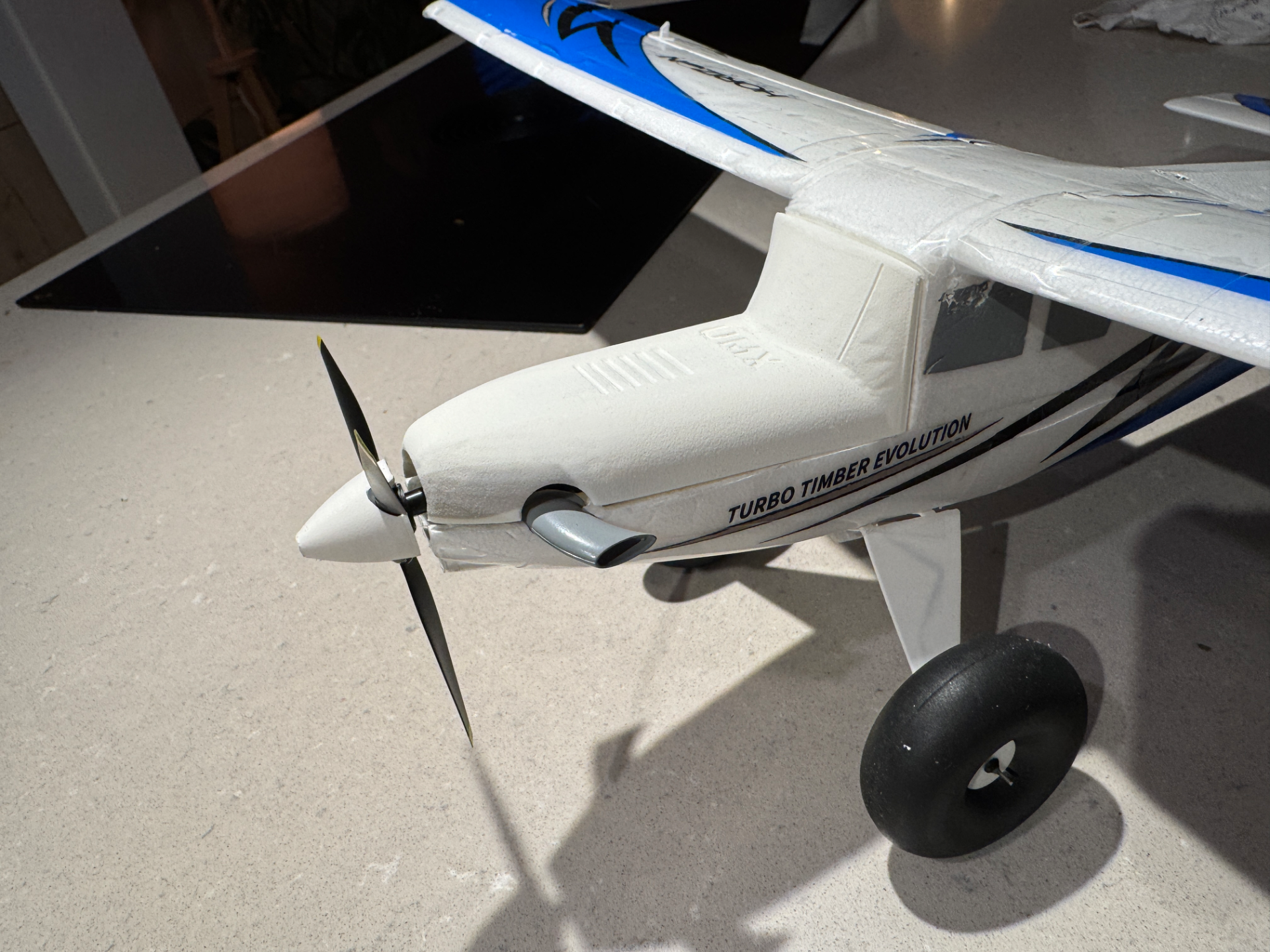 E-Flite - UMX Turbo Timber Evo  - battery hatch