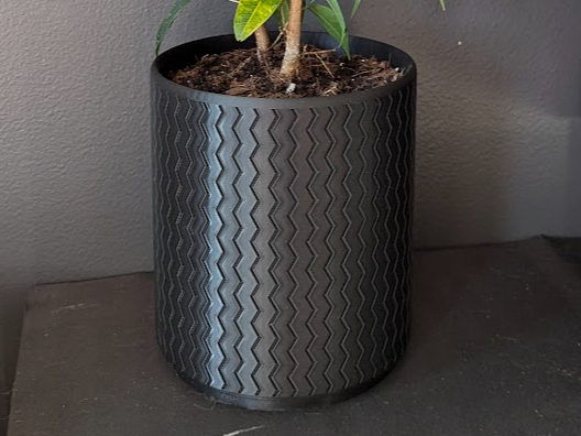 "Super Bolt" Planter