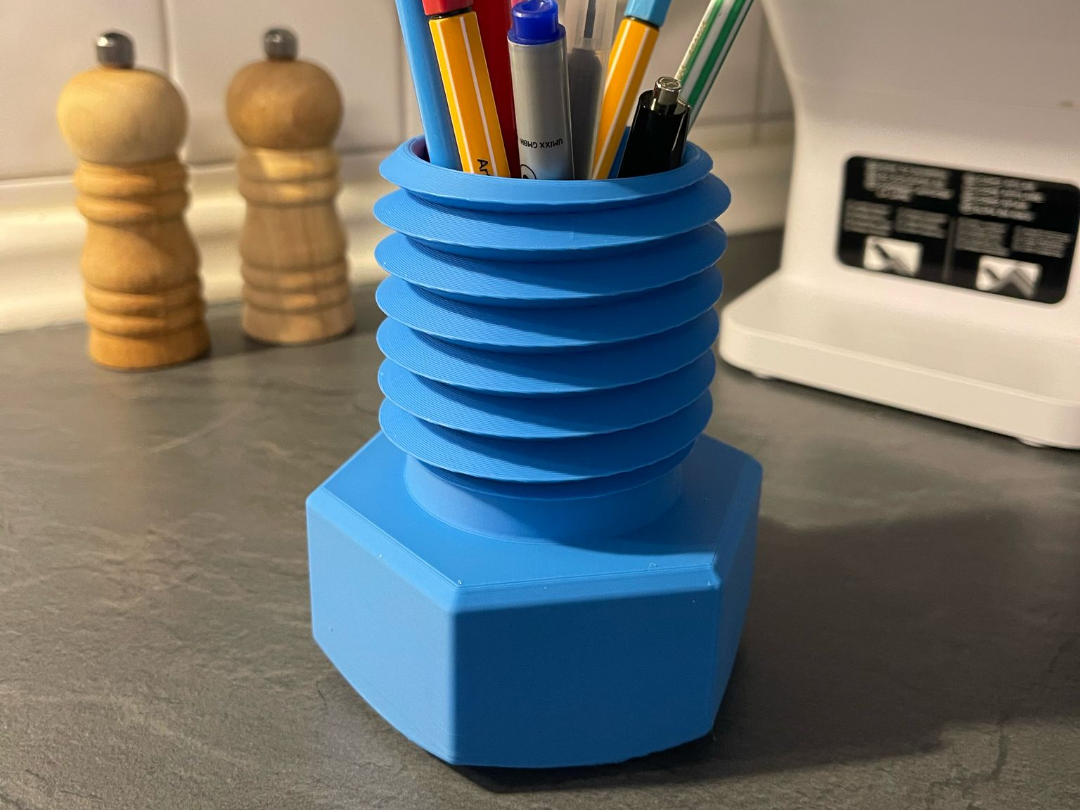 Schraubenförmiger Stifthalter, Screw Pen Holder